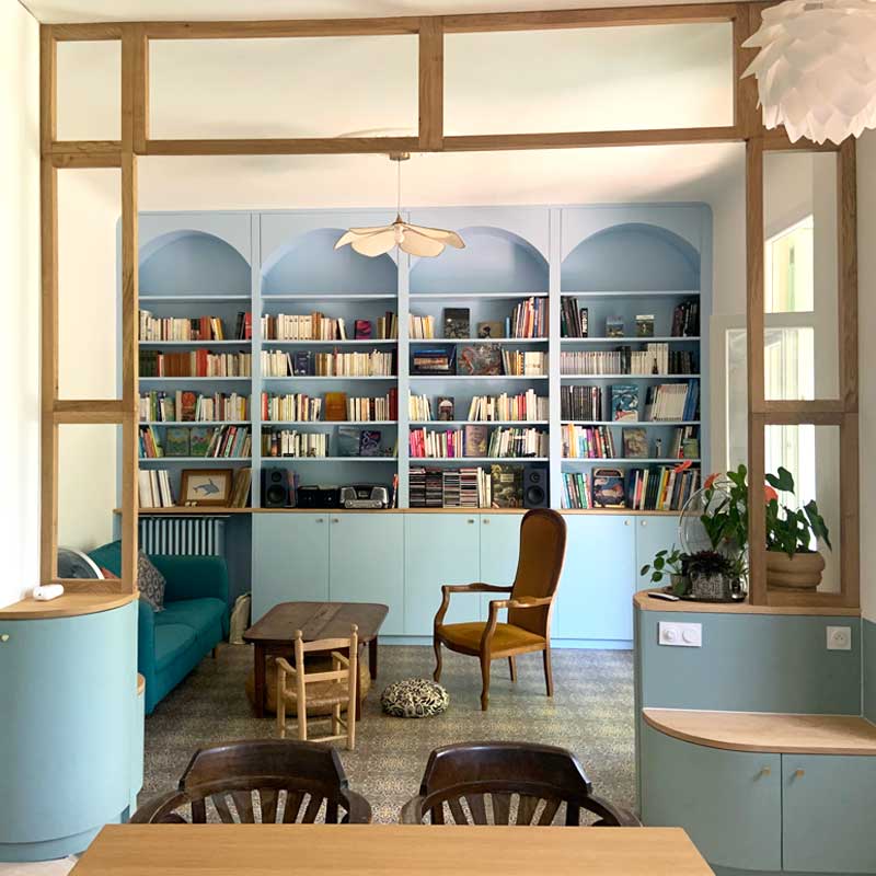 Bibliothèque, placards et "verrière", MDF peint, chêne et châtaignier - Conception #Arkreation